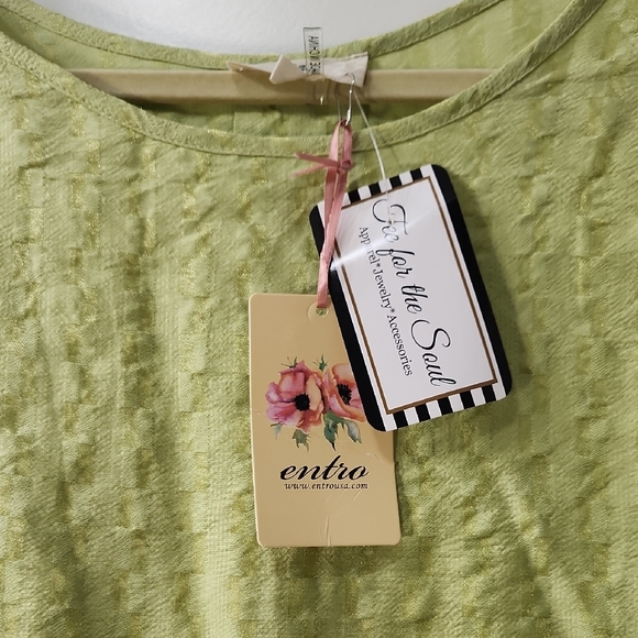 NWT Entro Pear Chartreuse Textured Cropped Blouse Large - Picture 3 of 10